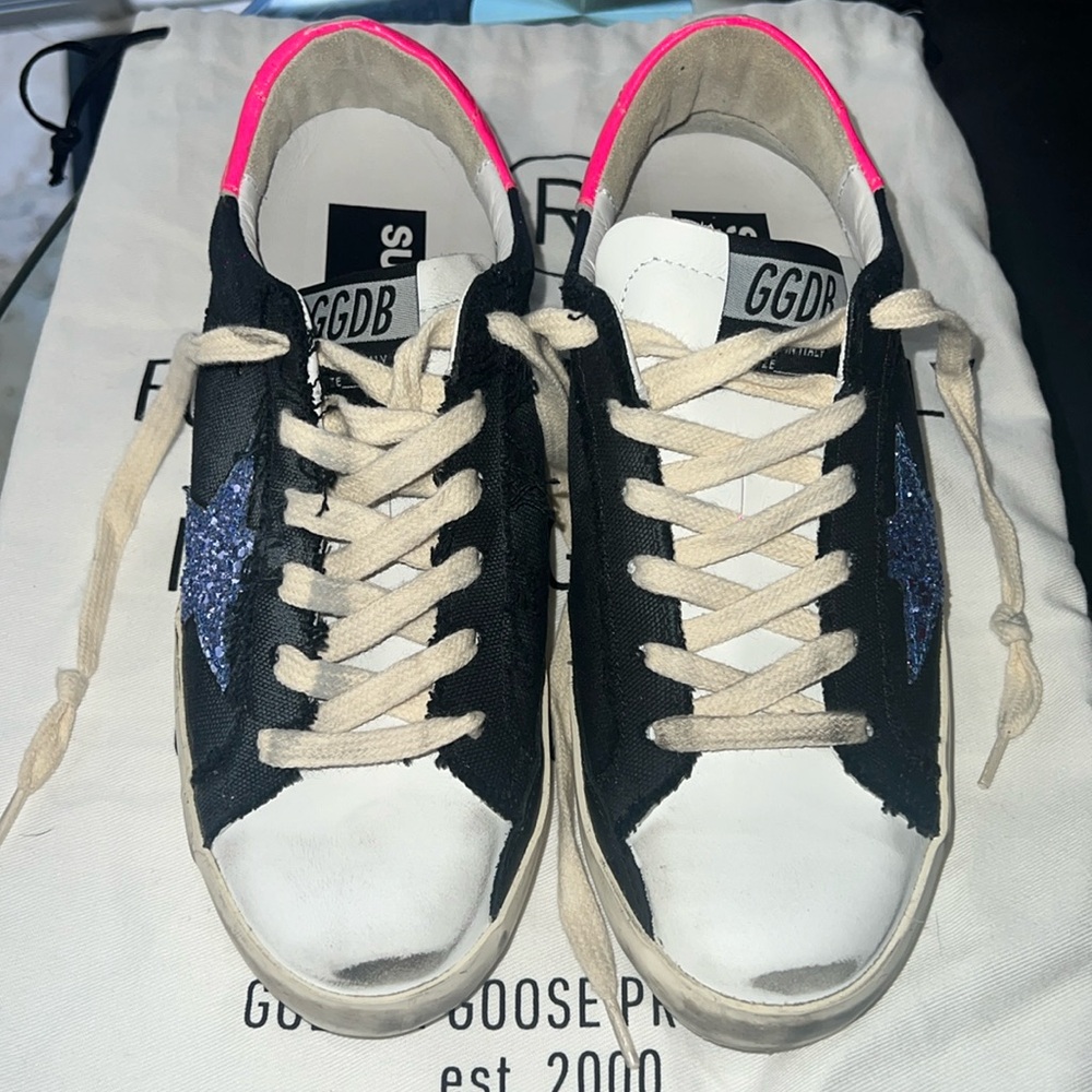 Golden Goose Sneakers - Picture 3 of 11